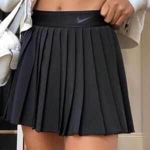 Nike BLack Court Victory Tennis Skirt Pleated Size Medium